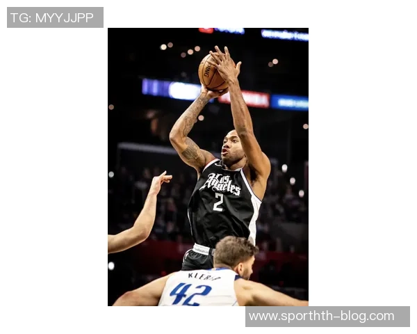 东契奇连续两场得分超过40分上一位湖人球员是詹姆斯